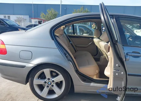 2005 BMW 325I z USA, uszkodzony, nr VIN WBAEV33465KN98675